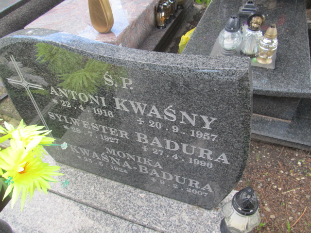 Sylwester Badura 1927 Bielsko-Biała Mikuszowice - Grobonet - Wyszukiwarka osób pochowanych
